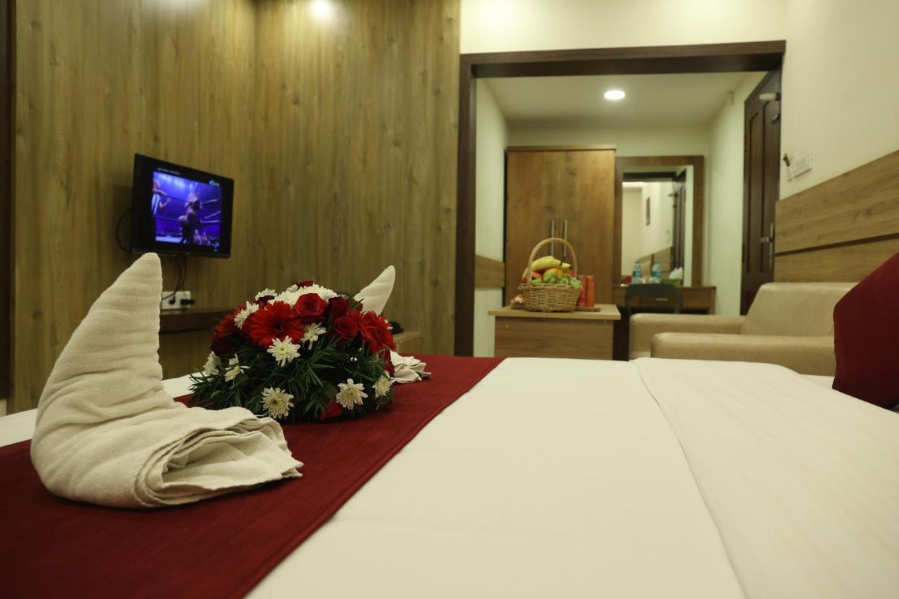 Balaji Regency Kanhangad Kannangad Luaran gambar