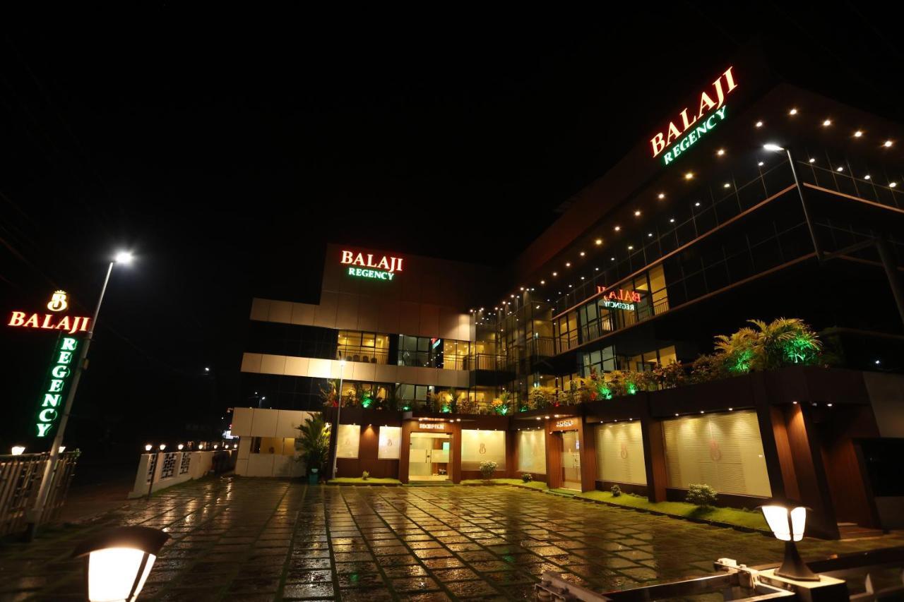 Balaji Regency Kanhangad Kannangad Luaran gambar