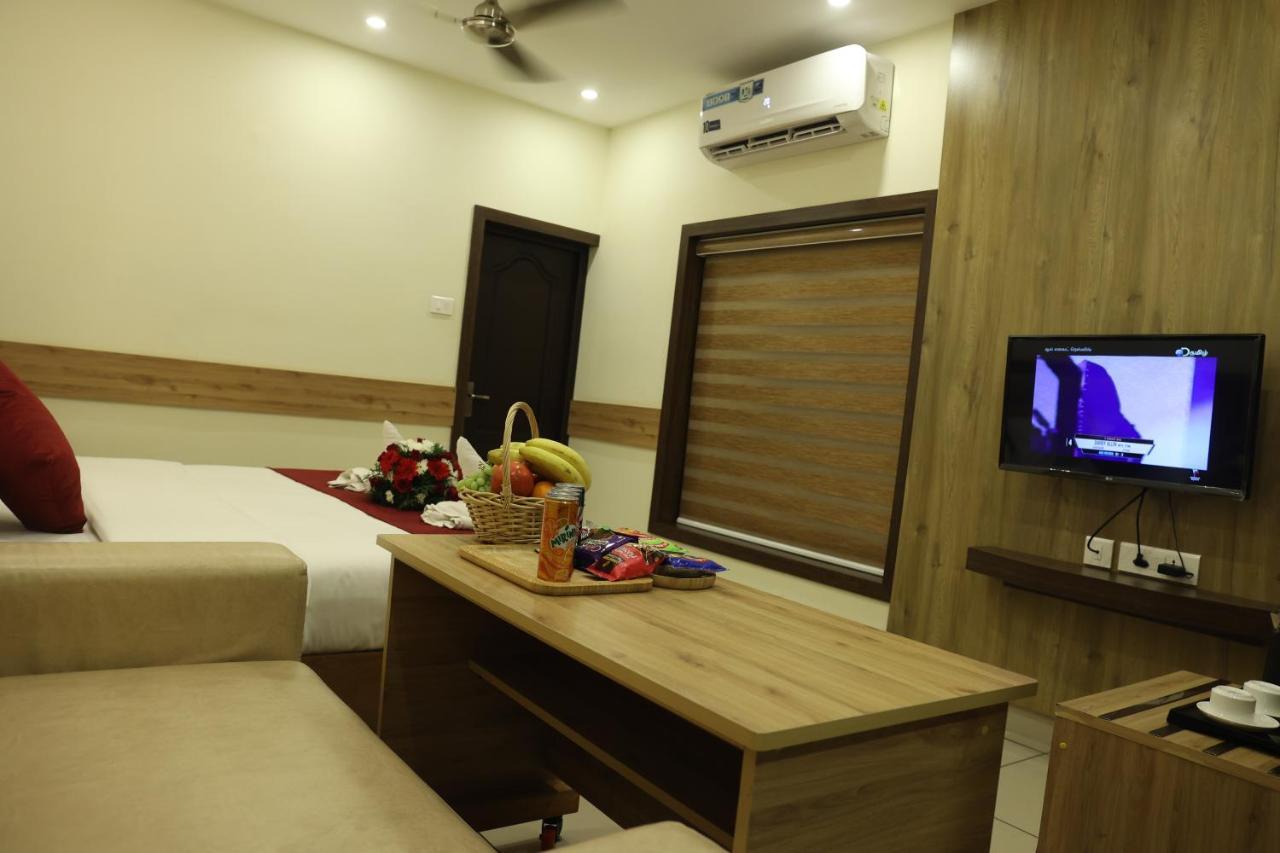 Balaji Regency Kanhangad Kannangad Luaran gambar