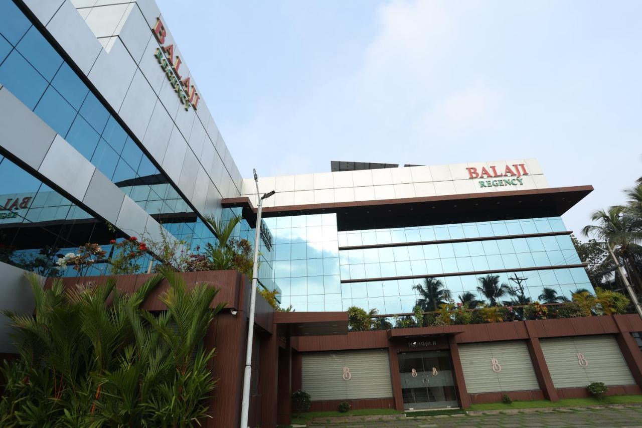 Balaji Regency Kanhangad Kannangad Luaran gambar