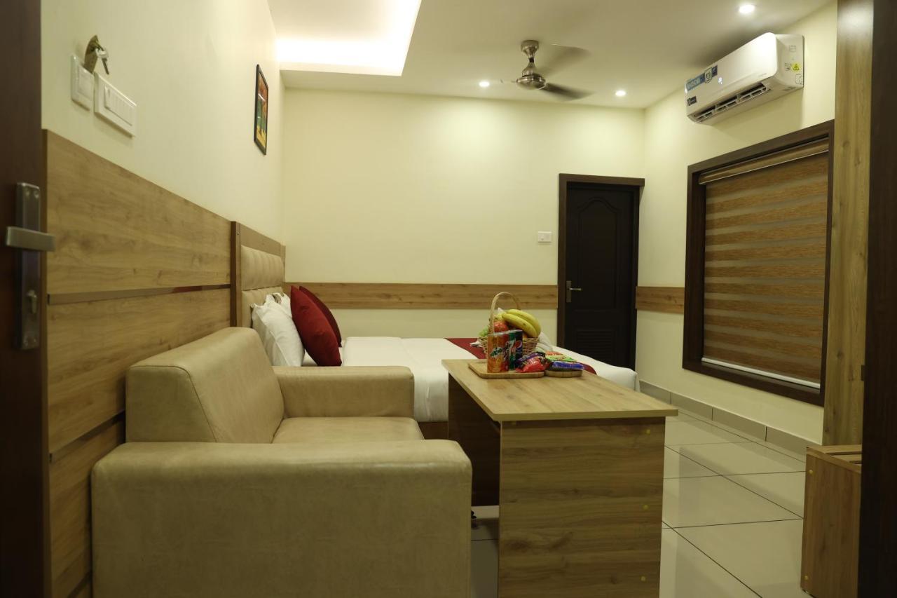 Balaji Regency Kanhangad Kannangad Luaran gambar