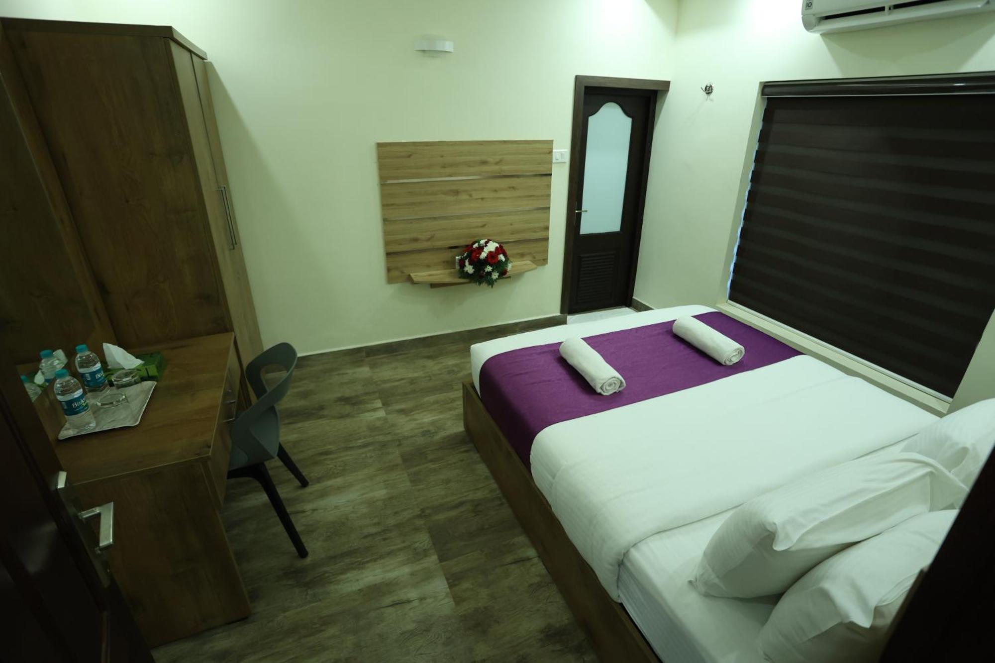 Balaji Regency Kanhangad Kannangad Luaran gambar