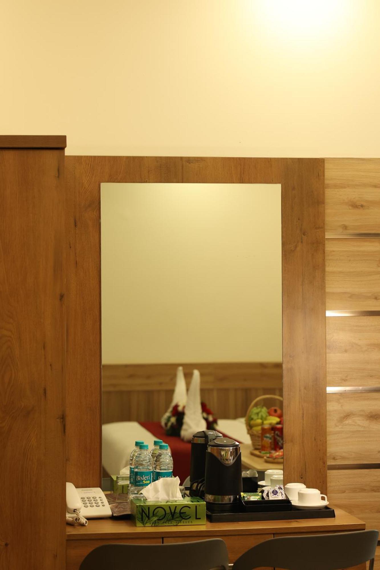 Balaji Regency Kanhangad Kannangad Luaran gambar