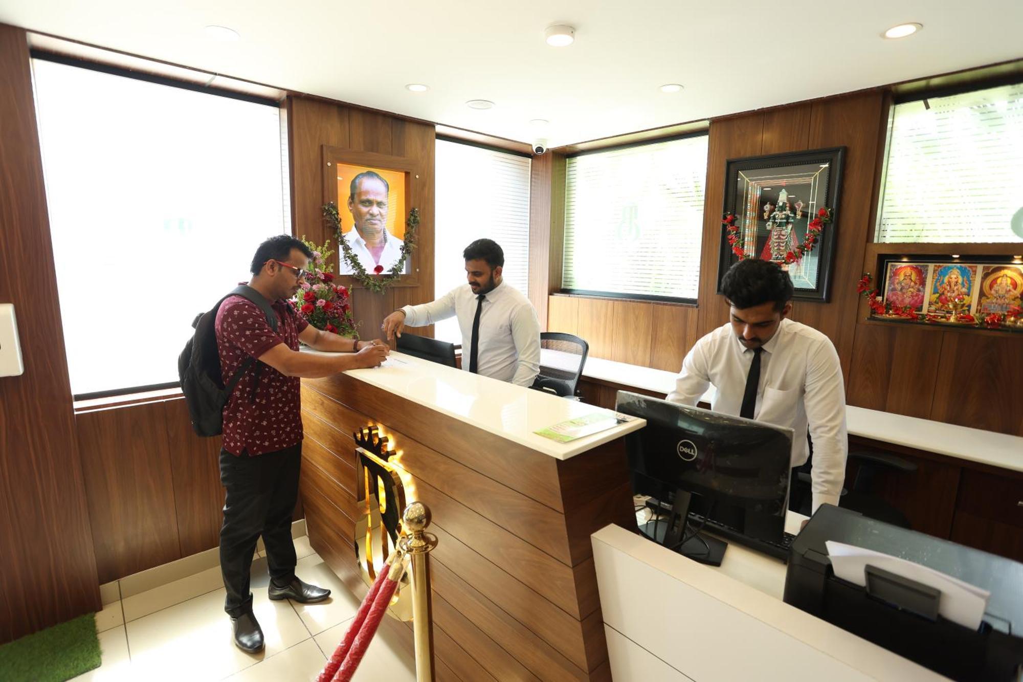 Balaji Regency Kanhangad Kannangad Luaran gambar