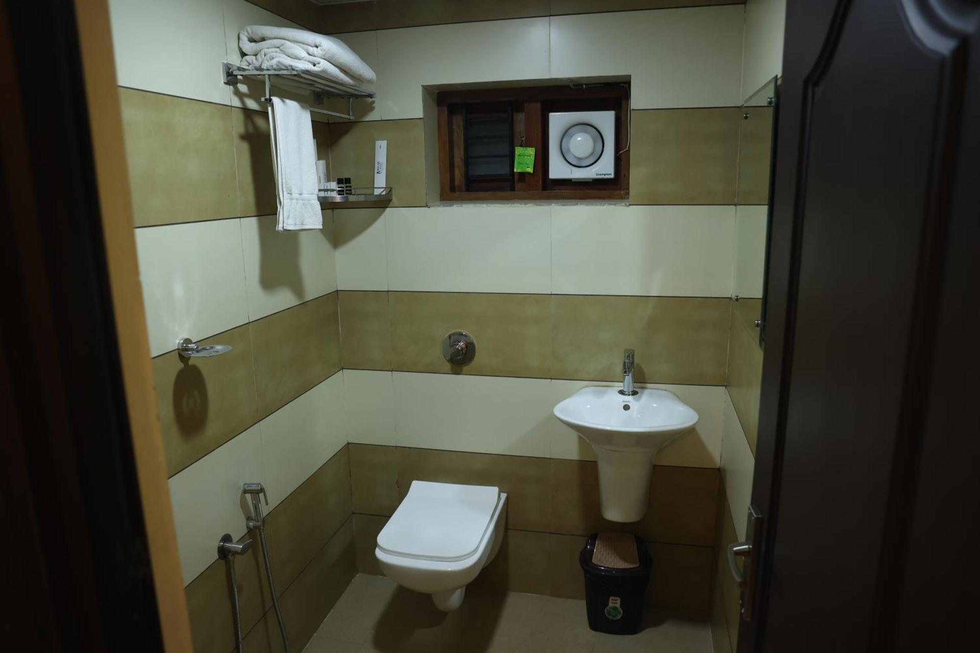 Balaji Regency Kanhangad Kannangad Luaran gambar